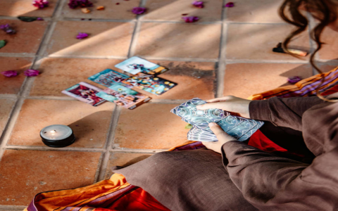 Does the queen of wands as love outcome indicate a healthy match？ Yes, if you can keep up with her exciting energy levels!