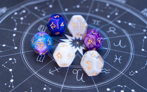 Curious what zodiac month is Pisces？ Let me tell you!