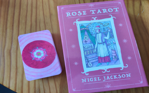 What can astrology oracle deck tell you？ Uncover the secrets!