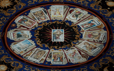 Queen of swords how someone sees you： How to deal with it smartly？