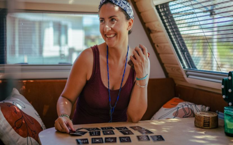 What does ten of swords as a person mean？ Insights for understanding!