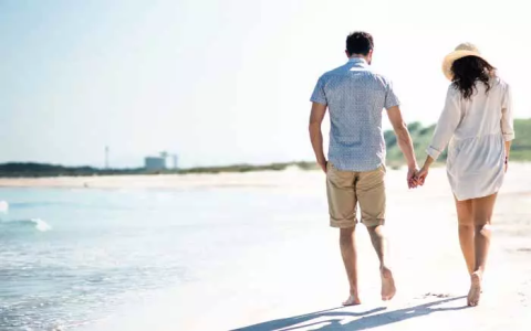 Capricorn and Pisces Moon Compatibility (Understanding Your Partner)