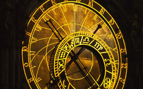 Aquarius-Pisces Cusp Relationship Compatibility： 5 Essential Tips for Dating Someone Born on the Cusp of Sensitivity.