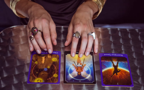 Angel Card Reading Spreads： Which One Is Best For You？