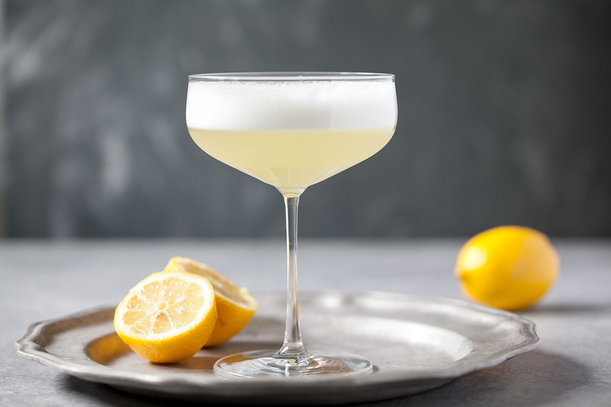Authentic Pisco Sour Recipe for 6 People： Get the real taste!
